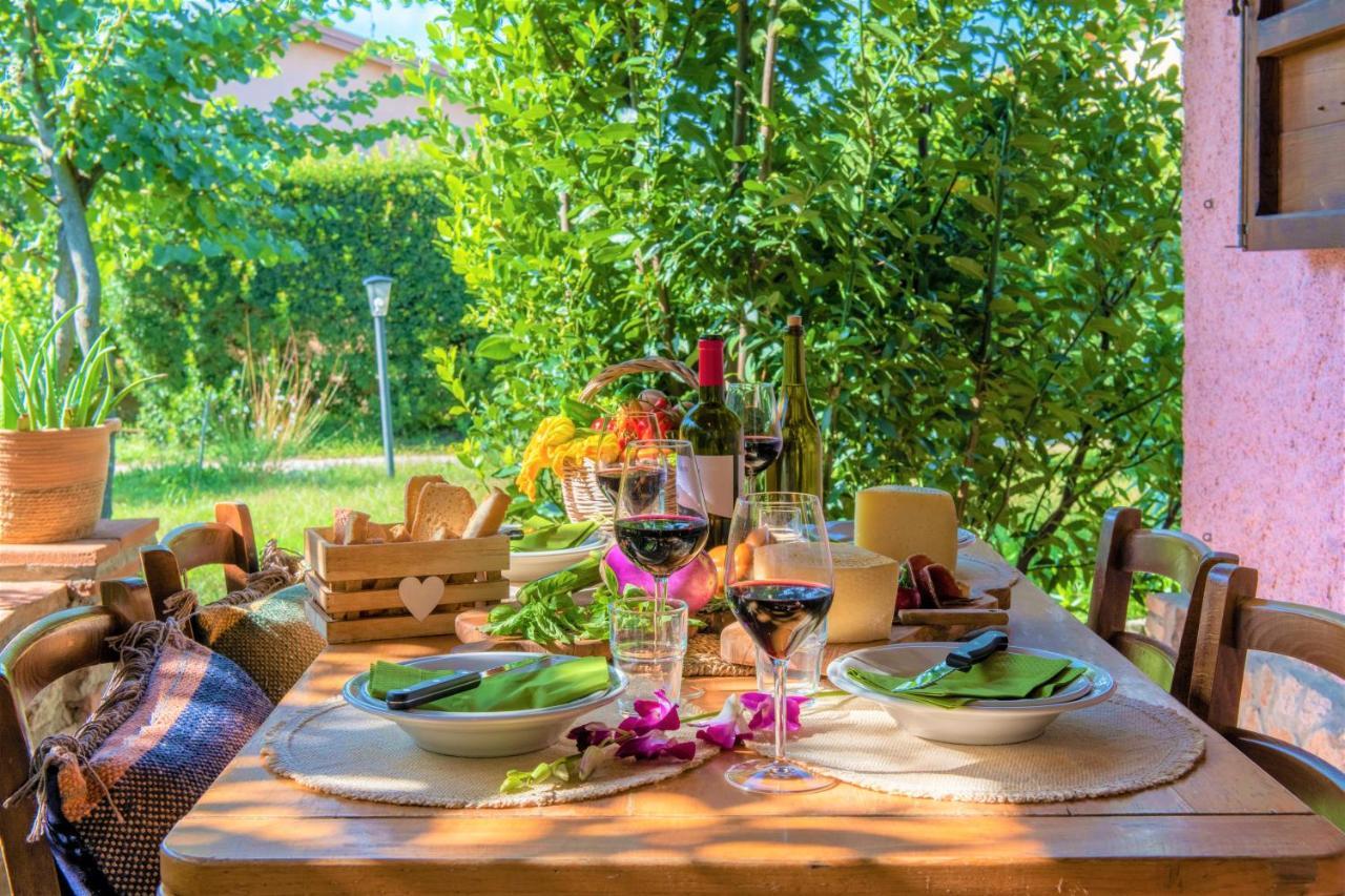 Hostly - Country House Donoratico - Only For Families Εξωτερικό φωτογραφία