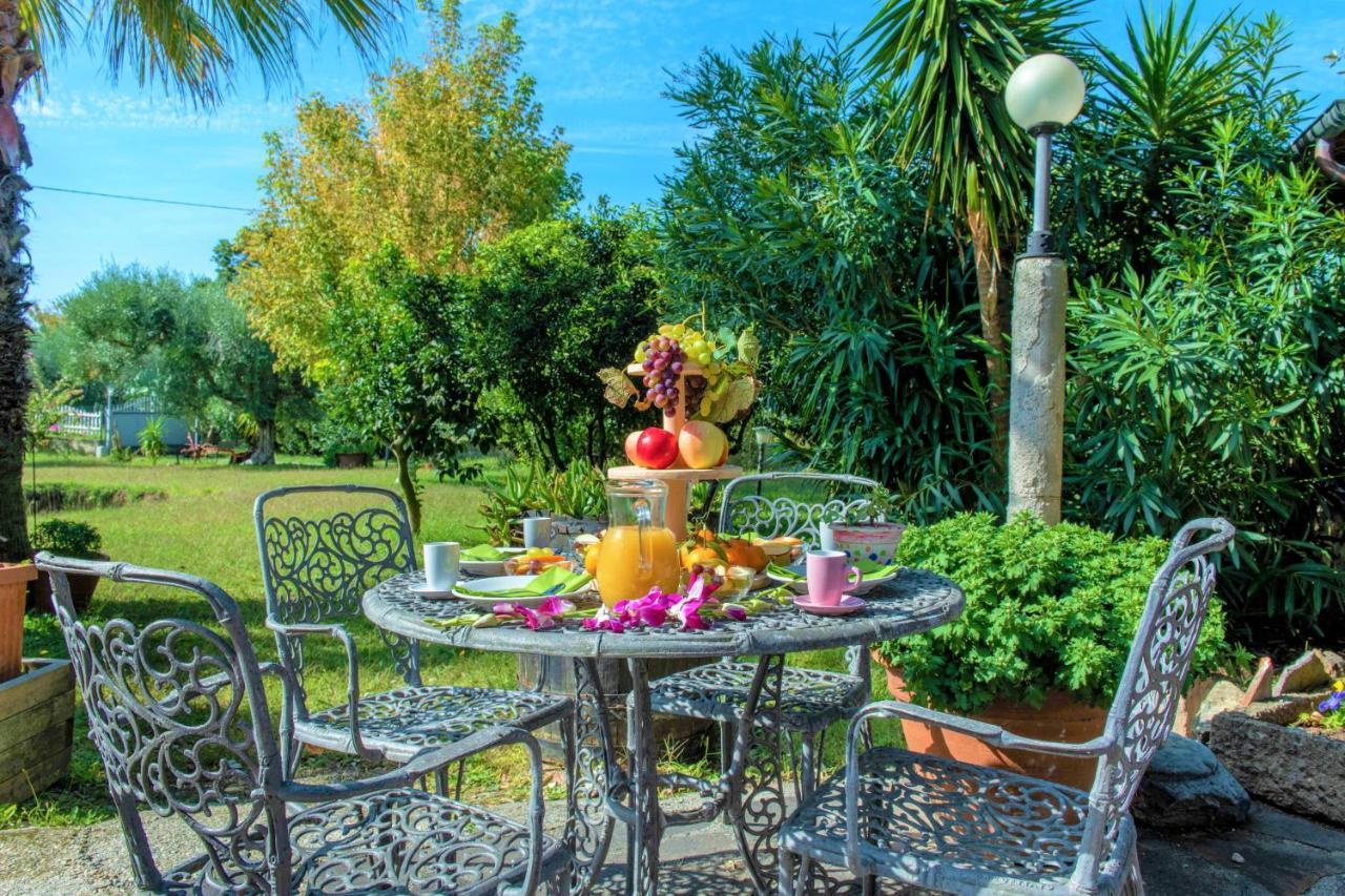 Hostly - Country House Donoratico - Only For Families Εξωτερικό φωτογραφία